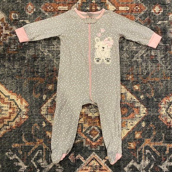 Bundle of Gerber Pajamas - Picture 6 of 8